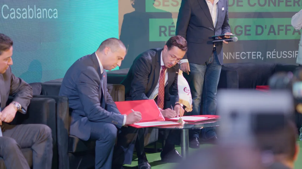Agreement signed on stage